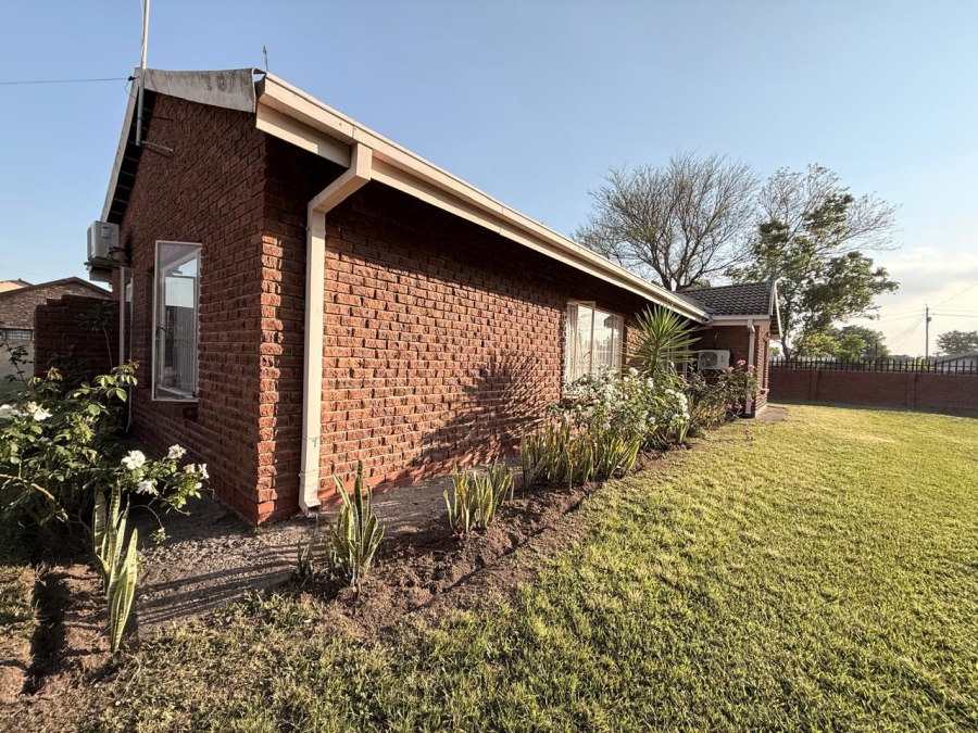 3 Bedroom Property for Sale in Pioneer Park KwaZulu-Natal