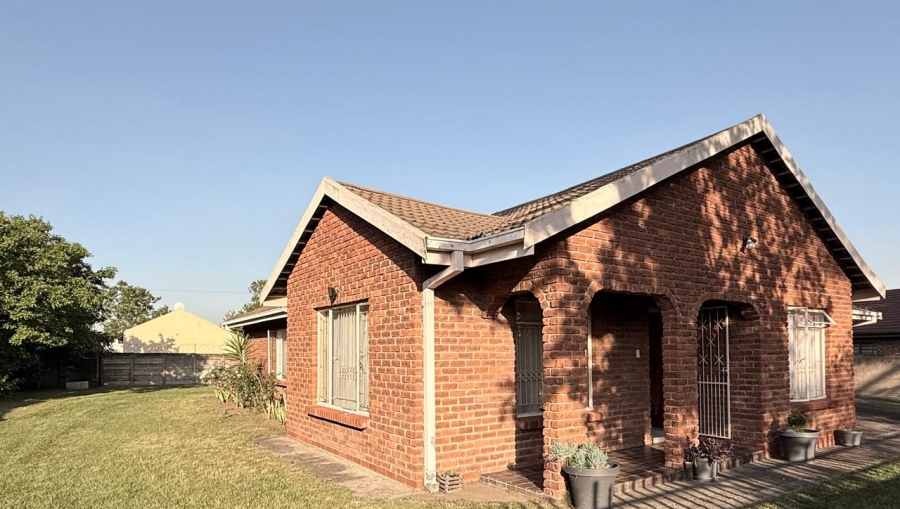 3 Bedroom Property for Sale in Pioneer Park KwaZulu-Natal