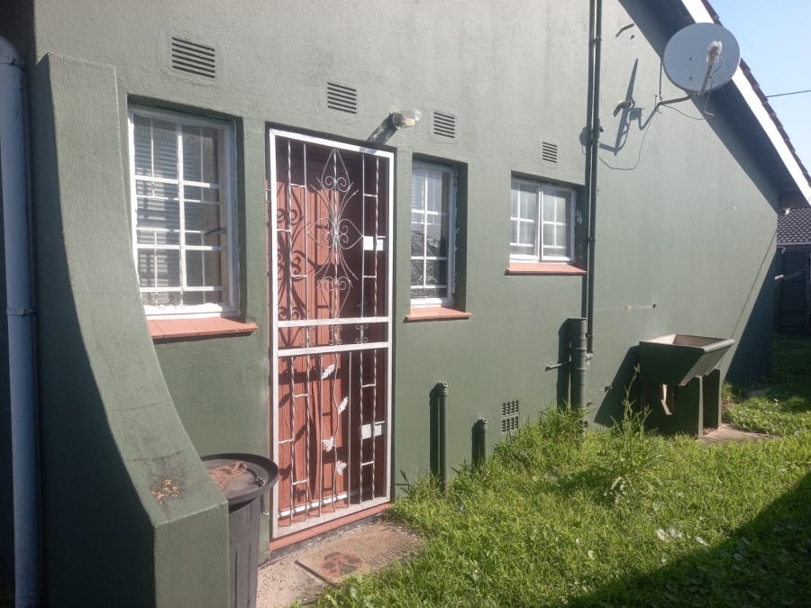 3 Bedroom Property for Sale in Esikhawini KwaZulu-Natal