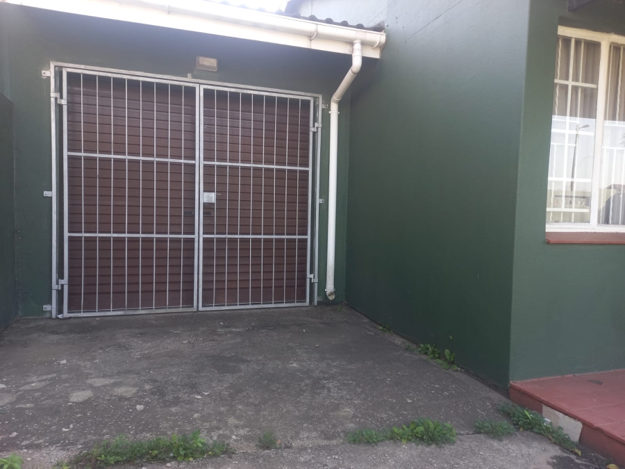 3 Bedroom Property for Sale in Esikhawini KwaZulu-Natal