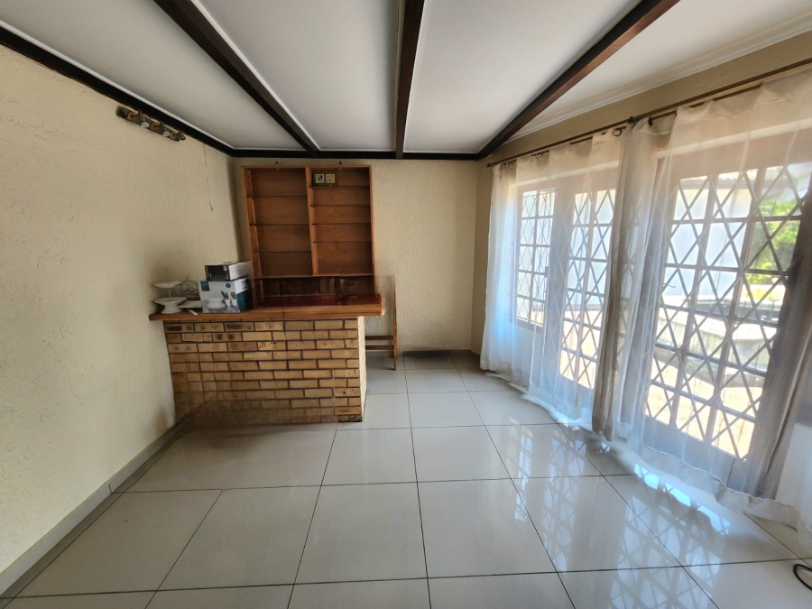 5 Bedroom Property for Sale in Westville Central KwaZulu-Natal