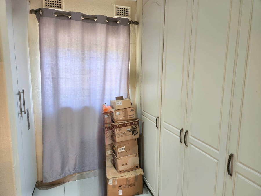 5 Bedroom Property for Sale in Westville Central KwaZulu-Natal