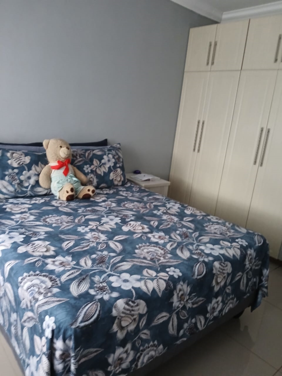 2 Bedroom Property for Sale in Lincoln Meade KwaZulu-Natal