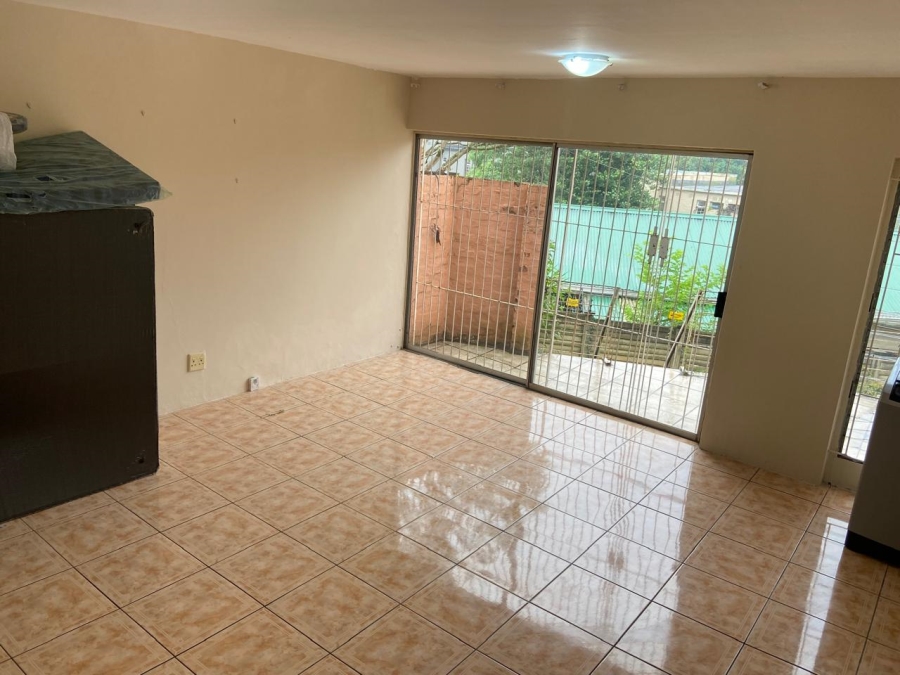 2 Bedroom Property for Sale in Prestbury KwaZulu-Natal