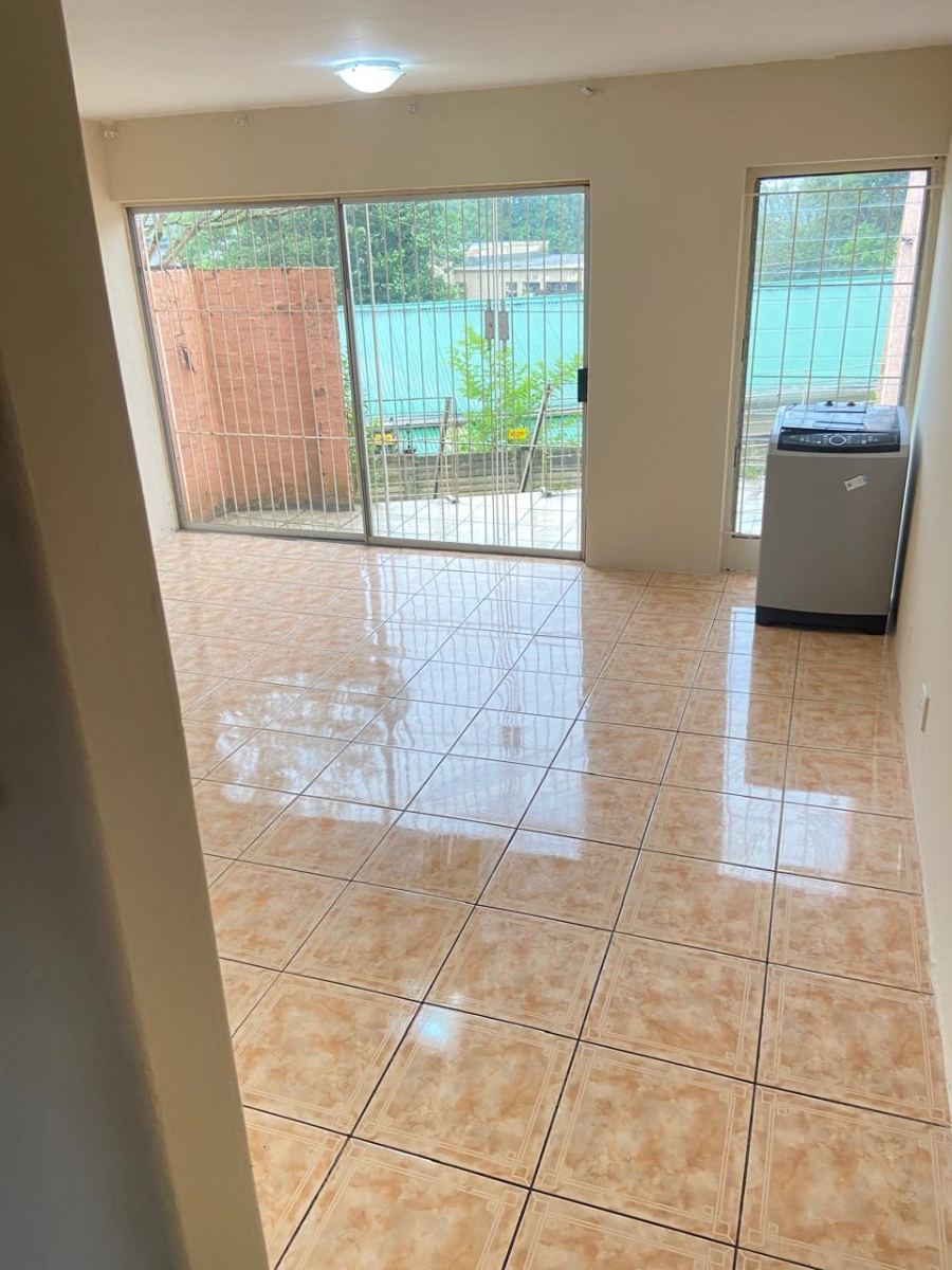 2 Bedroom Property for Sale in Prestbury KwaZulu-Natal