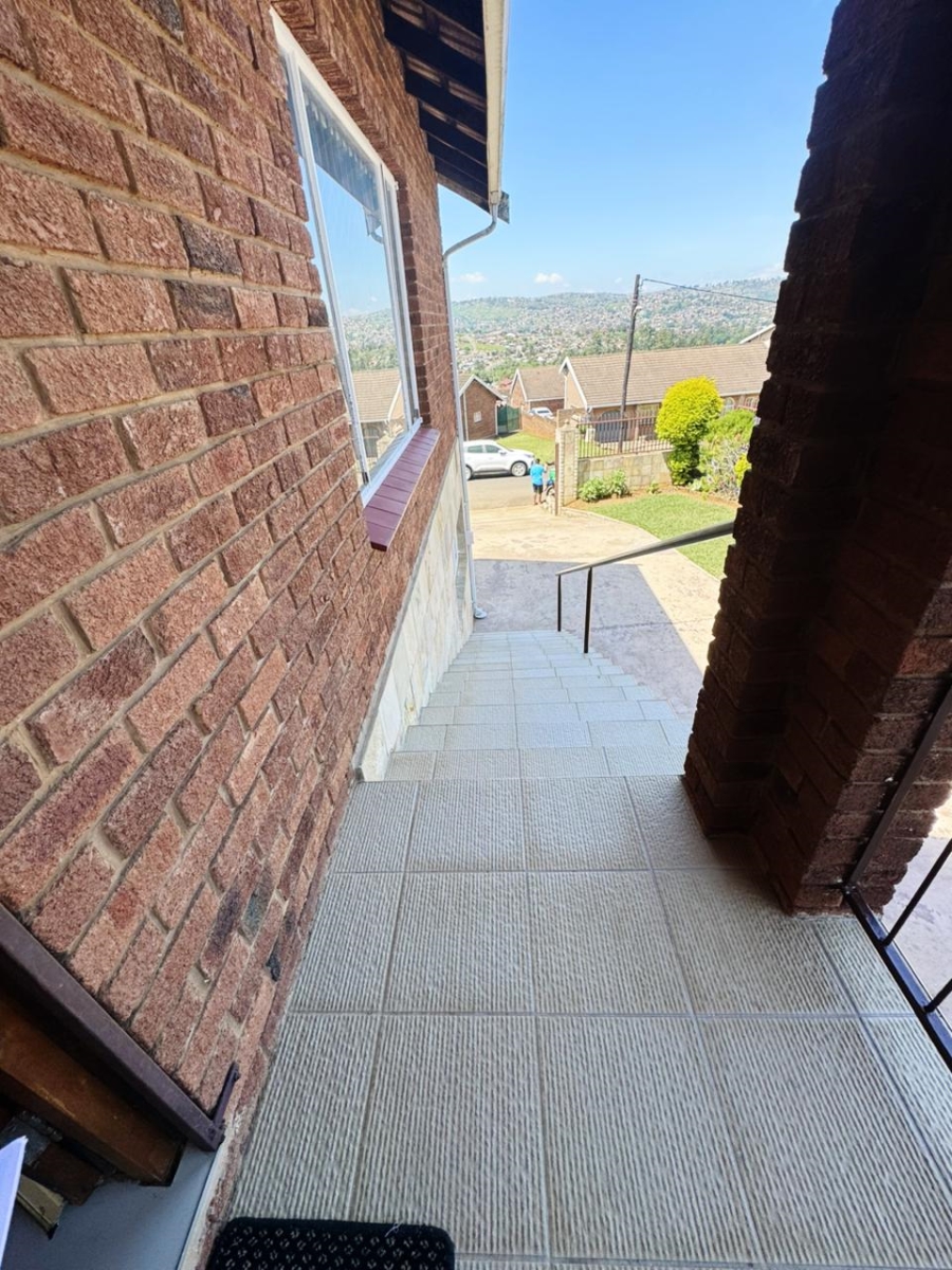 3 Bedroom Property for Sale in Lotusville KwaZulu-Natal