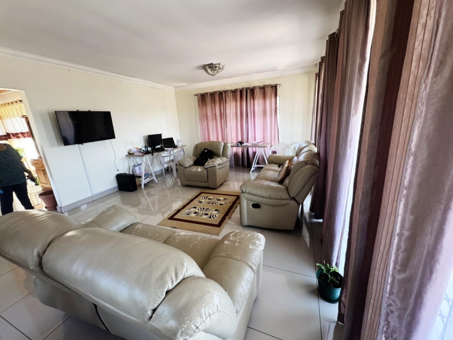 3 Bedroom Property for Sale in Lotusville KwaZulu-Natal
