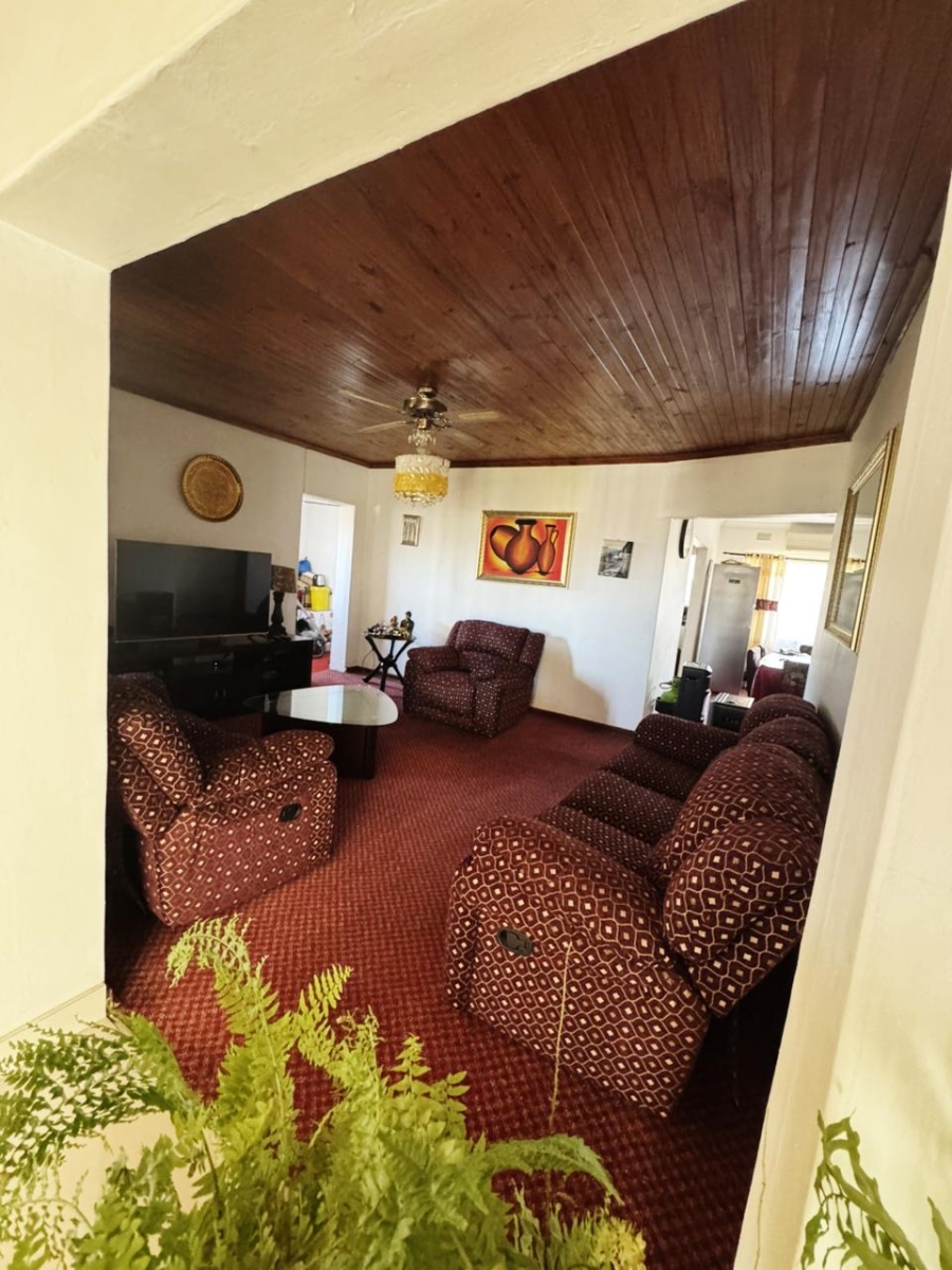 3 Bedroom Property for Sale in Lotusville KwaZulu-Natal