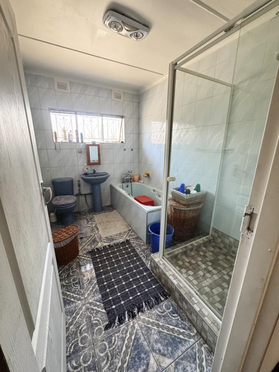 3 Bedroom Property for Sale in Lotusville KwaZulu-Natal