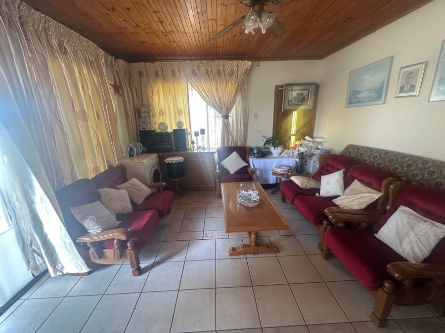 5 Bedroom Property for Sale in Glenwood KwaZulu-Natal