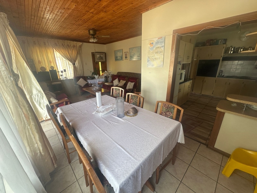 5 Bedroom Property for Sale in Glenwood KwaZulu-Natal