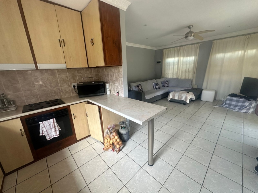 5 Bedroom Property for Sale in Glenwood KwaZulu-Natal