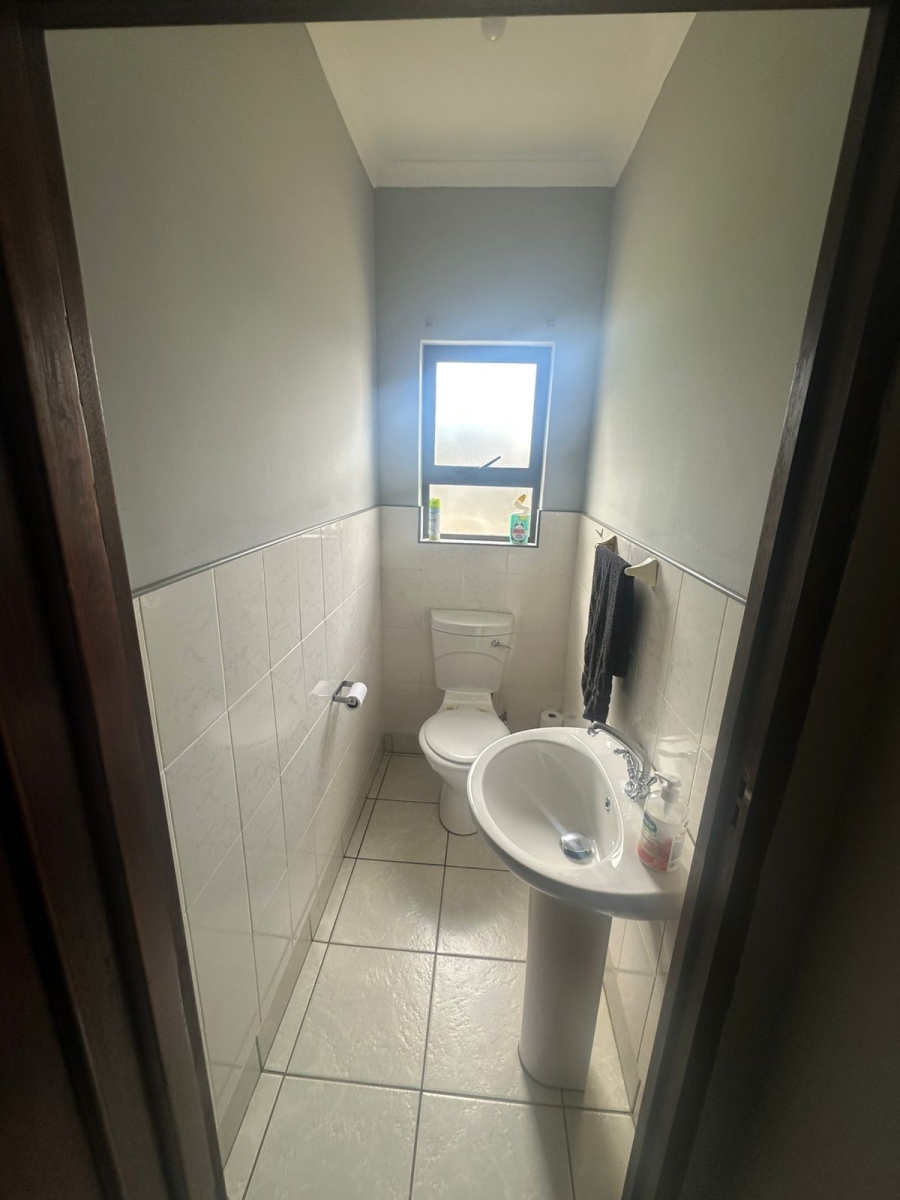 5 Bedroom Property for Sale in Glenwood KwaZulu-Natal