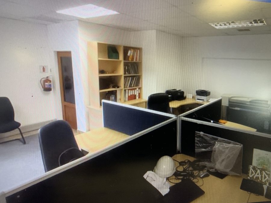 To Let commercial Property for Rent in Mount Edgecombe KwaZulu-Natal