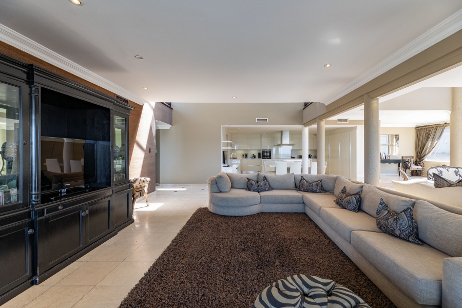 5 Bedroom Property for Sale in La Lucia KwaZulu-Natal