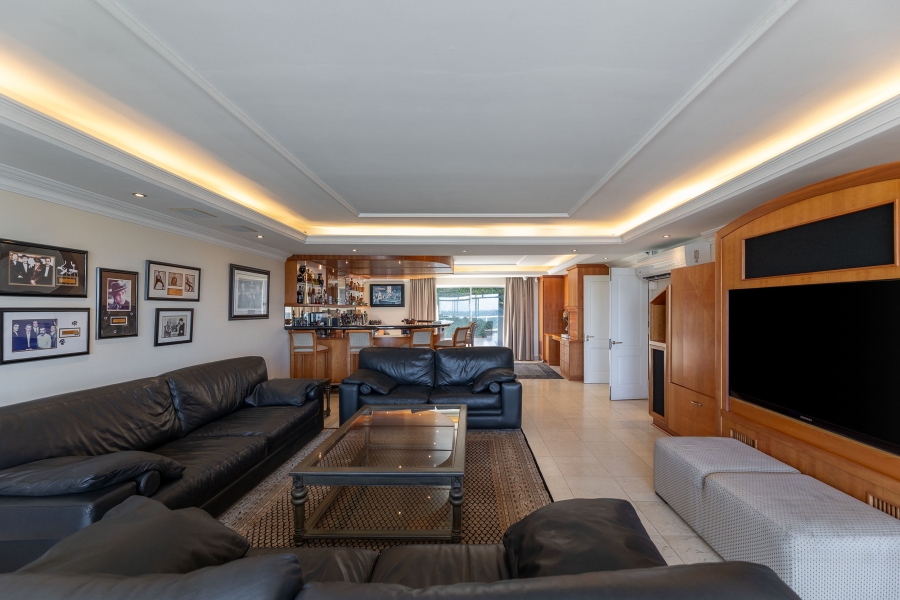 5 Bedroom Property for Sale in La Lucia KwaZulu-Natal