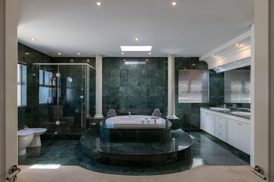 5 Bedroom Property for Sale in La Lucia KwaZulu-Natal