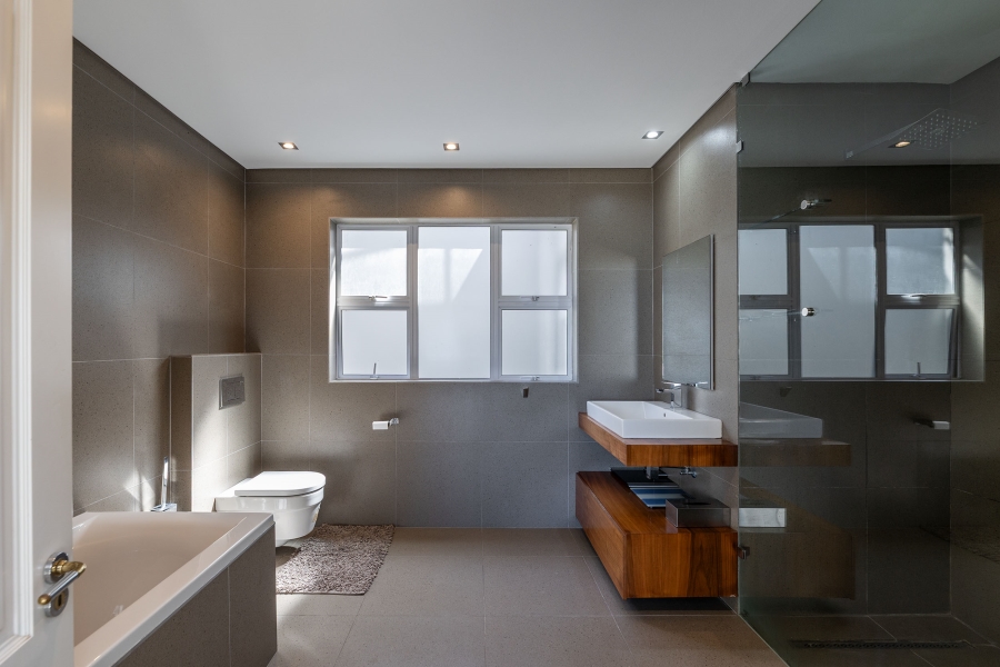 5 Bedroom Property for Sale in La Lucia KwaZulu-Natal