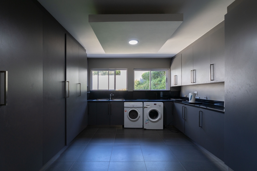 5 Bedroom Property for Sale in La Lucia KwaZulu-Natal