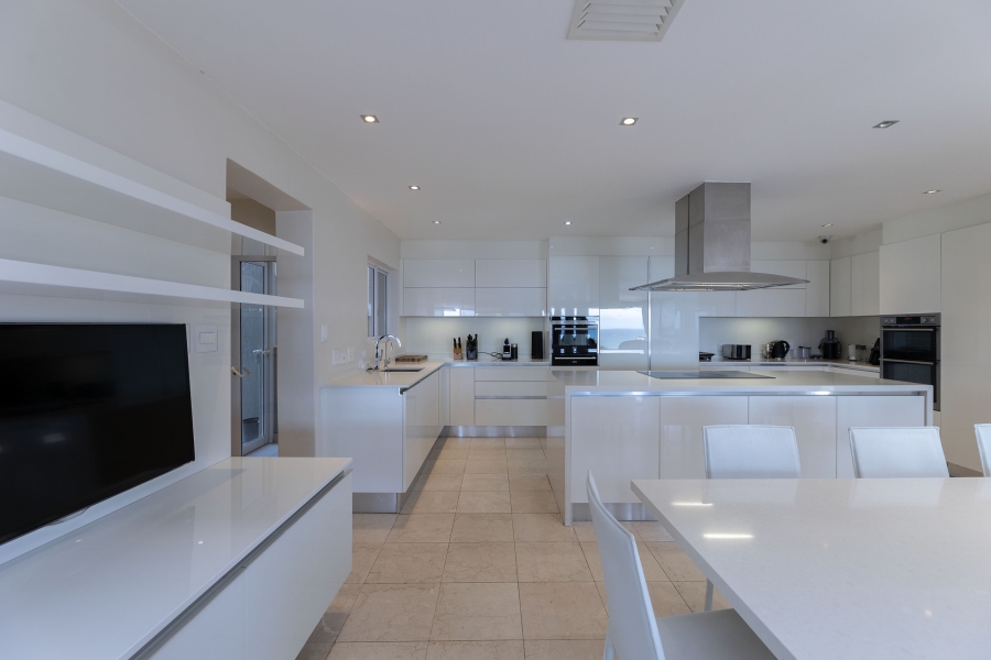 5 Bedroom Property for Sale in La Lucia KwaZulu-Natal