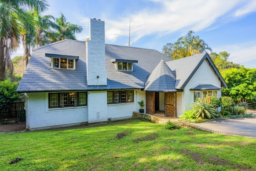 4 Bedroom Property for Sale in Cowies Hill KwaZulu-Natal