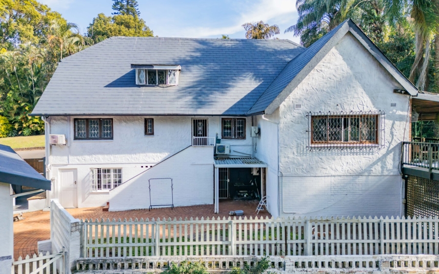 4 Bedroom Property for Sale in Cowies Hill KwaZulu-Natal