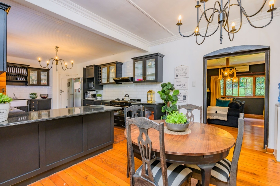 4 Bedroom Property for Sale in Cowies Hill KwaZulu-Natal