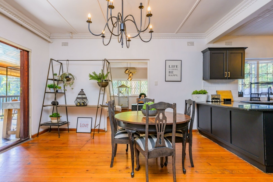 4 Bedroom Property for Sale in Cowies Hill KwaZulu-Natal