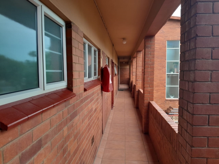 1 Bedroom Property for Sale in Margate KwaZulu-Natal