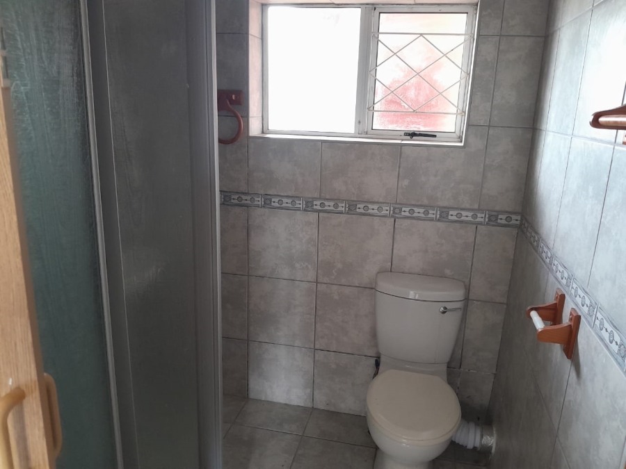 1 Bedroom Property for Sale in Margate KwaZulu-Natal