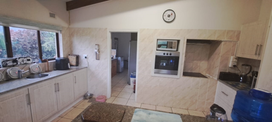 5 Bedroom Property for Sale in Glenmore KwaZulu-Natal