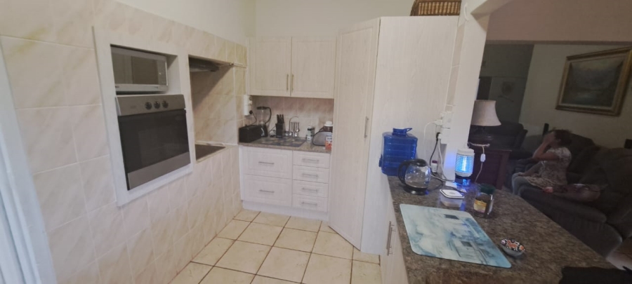 5 Bedroom Property for Sale in Glenmore KwaZulu-Natal