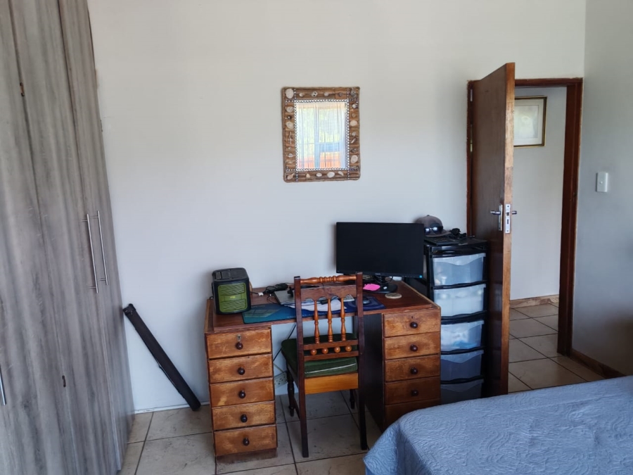 5 Bedroom Property for Sale in Glenmore KwaZulu-Natal