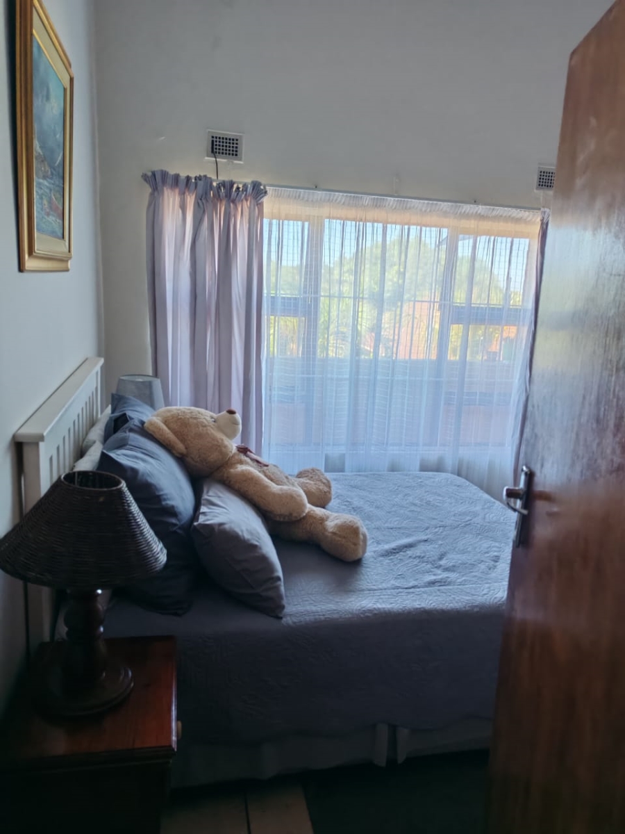 5 Bedroom Property for Sale in Glenmore KwaZulu-Natal