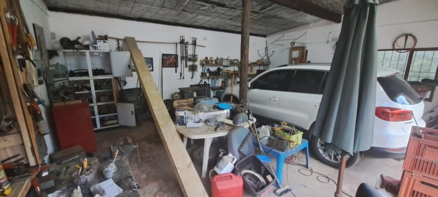 5 Bedroom Property for Sale in Glenmore KwaZulu-Natal