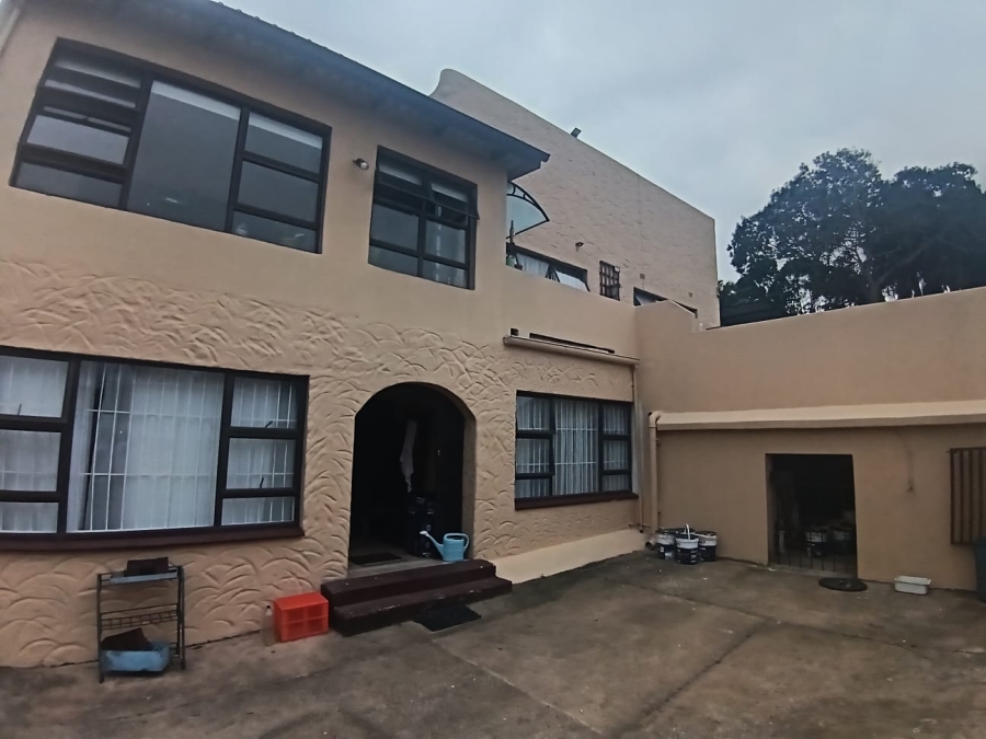 5 Bedroom Property for Sale in Glenmore KwaZulu-Natal