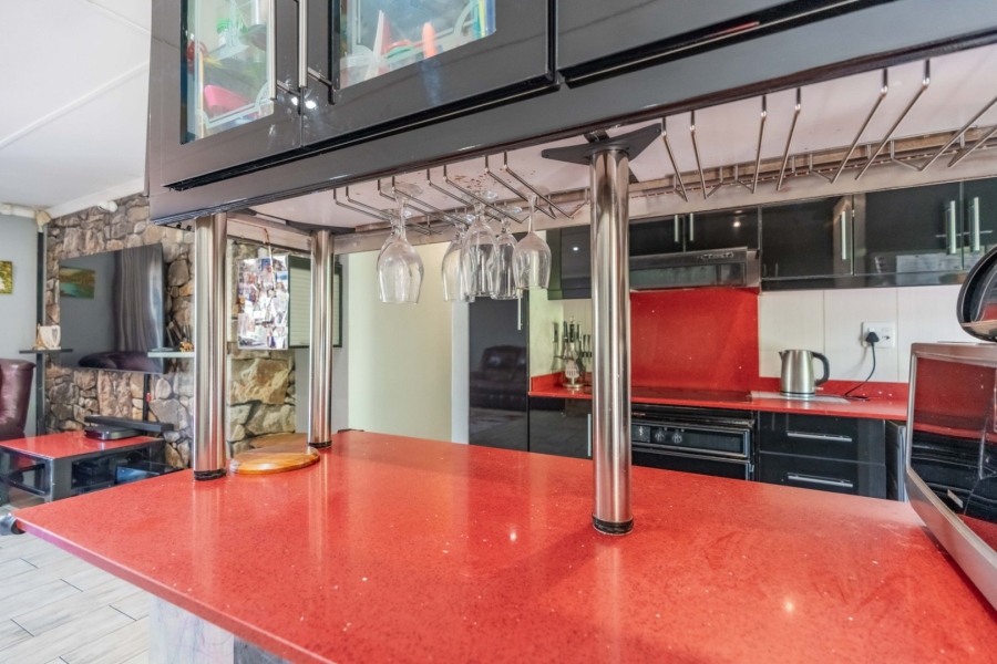 3 Bedroom Property for Sale in Sherwood KwaZulu-Natal