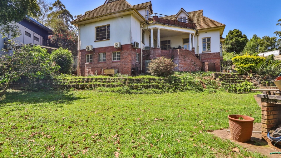 5 Bedroom Property for Sale in Athlone KwaZulu-Natal