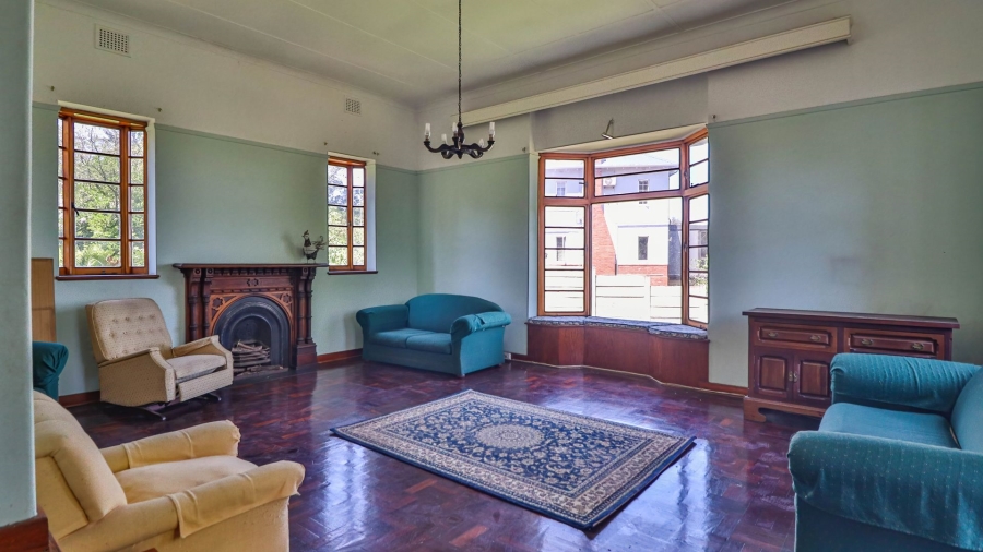 5 Bedroom Property for Sale in Athlone KwaZulu-Natal