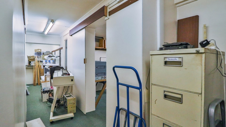 5 Bedroom Property for Sale in Athlone KwaZulu-Natal