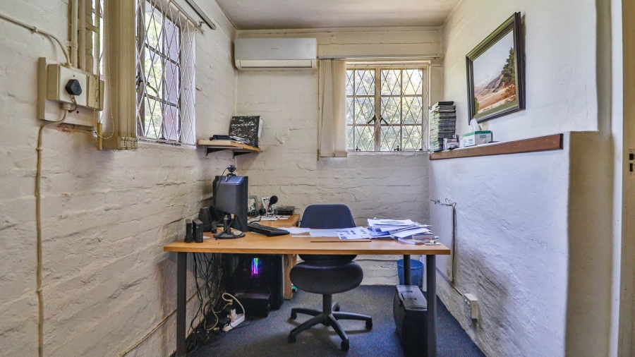 5 Bedroom Property for Sale in Athlone KwaZulu-Natal