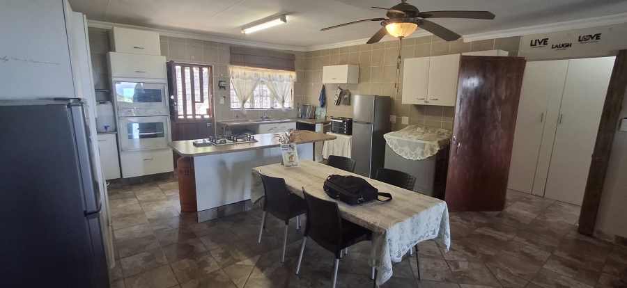 5 Bedroom Property for Sale in Palm Beach KwaZulu-Natal