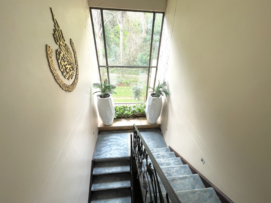 To Let 3 Bedroom Property for Rent in La Lucia KwaZulu-Natal