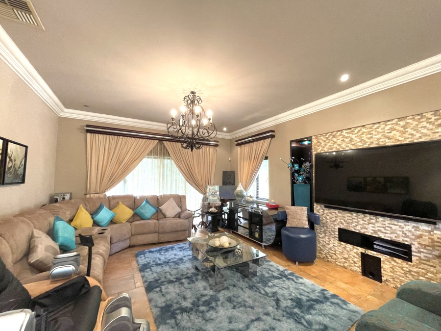 To Let 3 Bedroom Property for Rent in La Lucia KwaZulu-Natal