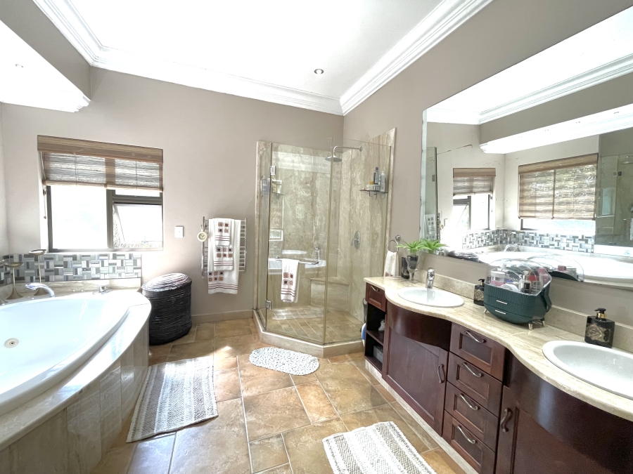 To Let 3 Bedroom Property for Rent in La Lucia KwaZulu-Natal