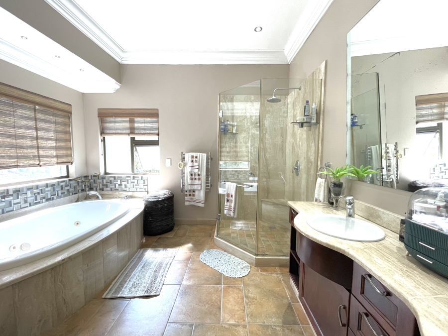 To Let 3 Bedroom Property for Rent in La Lucia KwaZulu-Natal