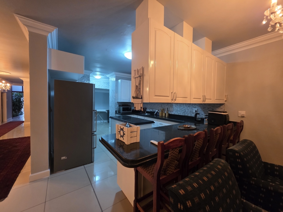 4 Bedroom Property for Sale in Meer En See KwaZulu-Natal