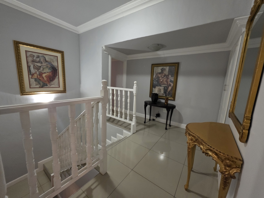 4 Bedroom Property for Sale in Meer En See KwaZulu-Natal