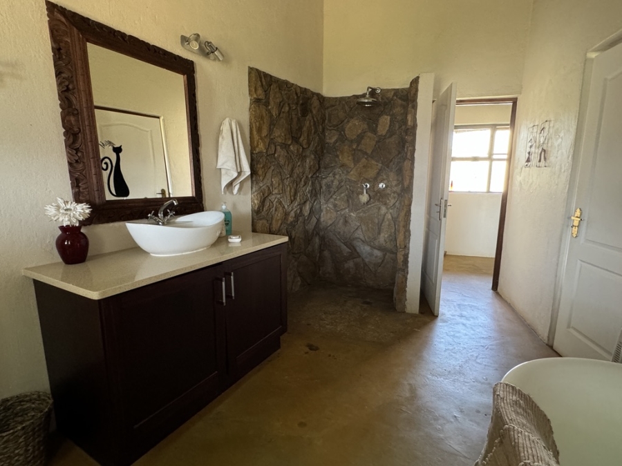 8 Bedroom Property for Sale in Dargle KwaZulu-Natal