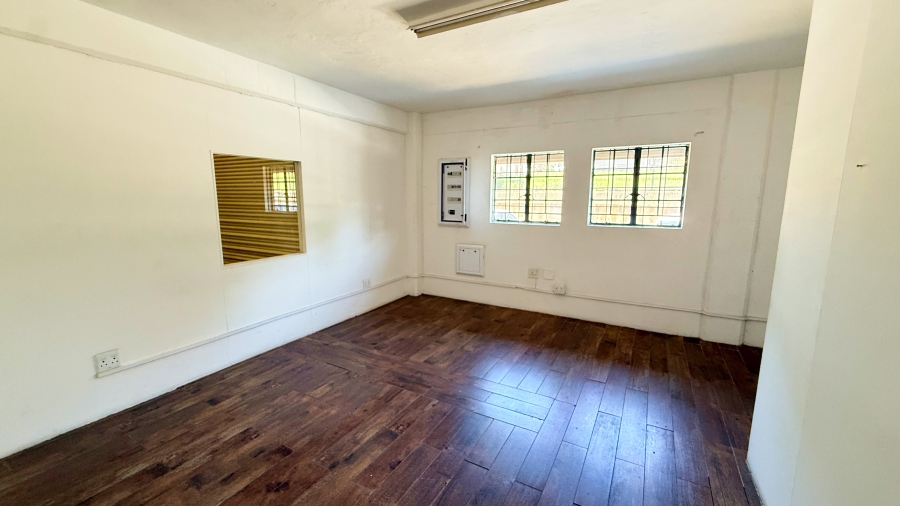 To Let commercial Property for Rent in Mount Edgecombe KwaZulu-Natal